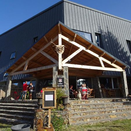 Hotel Montlo Relais Des Cerfs Cubieres Exterior foto