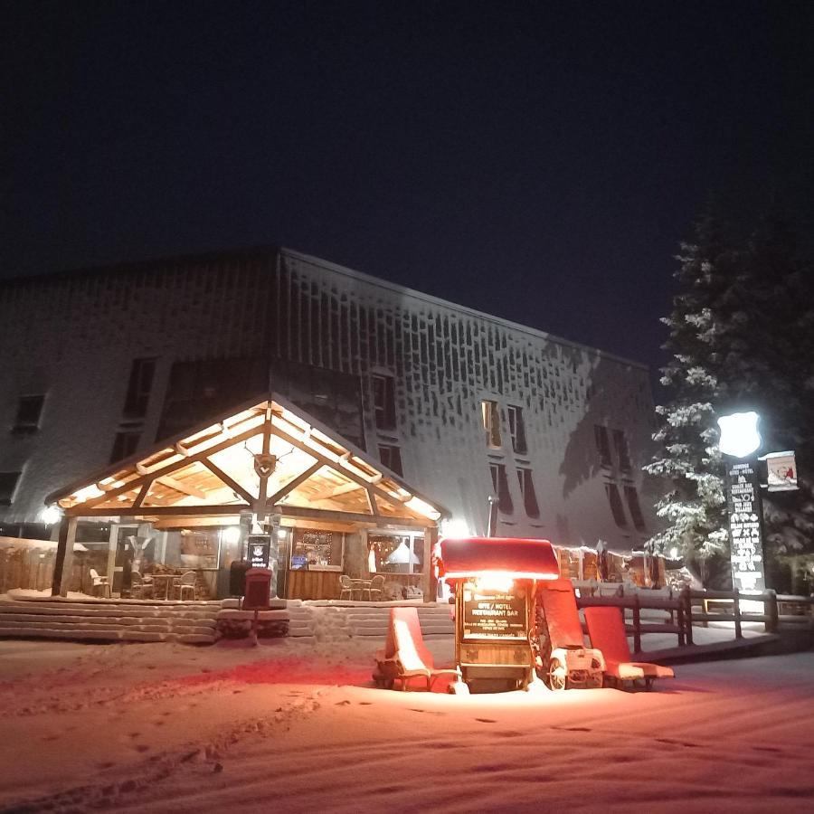 Hotel Montlo Relais Des Cerfs Cubieres Exterior foto